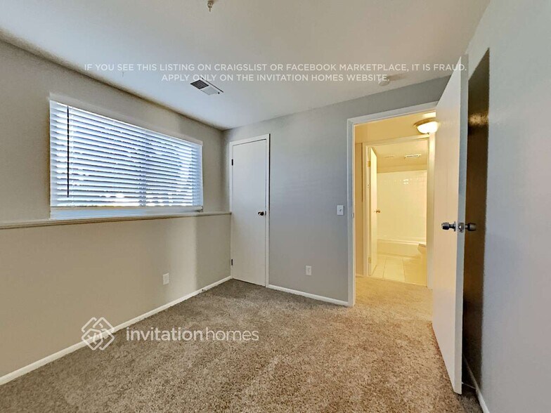 Building Photo - 9731 W 104th Dr