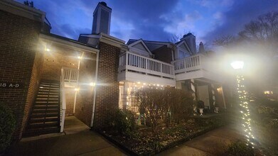 Building Photo - Tucked Away Condo with Balcony near Shirlington