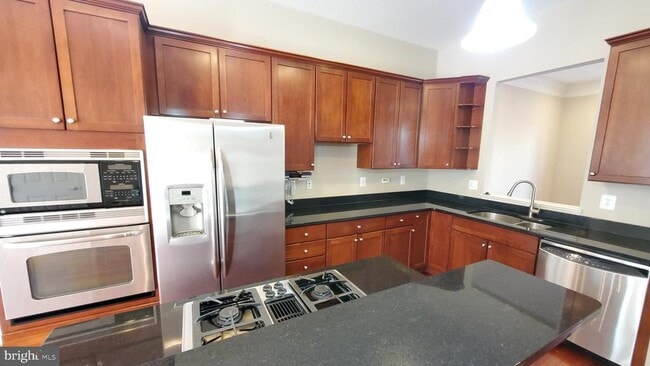 Building Photo - 631 Hurdle Mill Pl