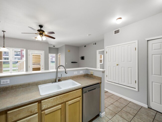 Building Photo - 203 Lucca Dr