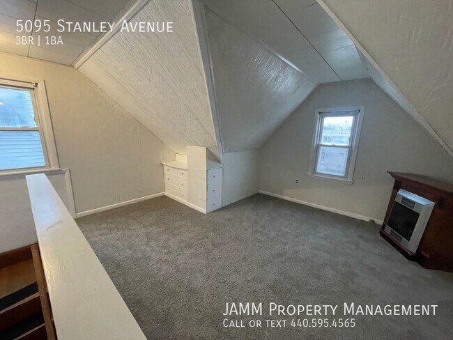 Building Photo - Maple Heights: SINGLE FAMILY 3-Bedroom