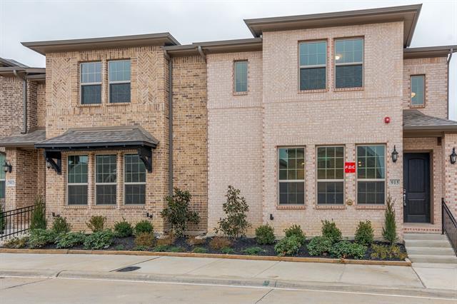 Building Photo - 915 Ponds Edge Ln