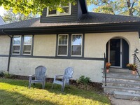 Building Photo - 32 Janis St