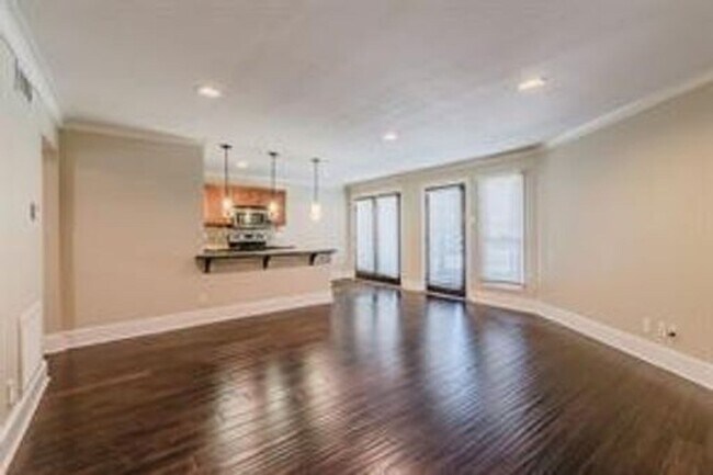Building Photo - Ready to move in.....