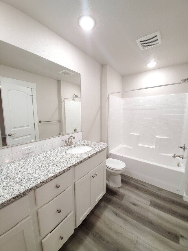Building Photo - 1721 Westward Cir