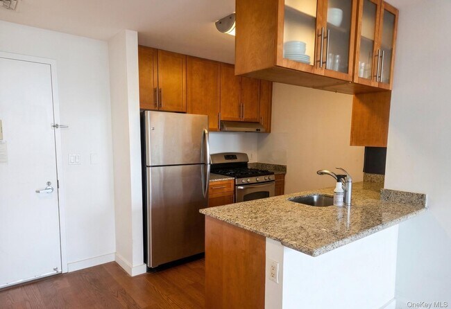 Building Photo - 40-28 College Point Blvd