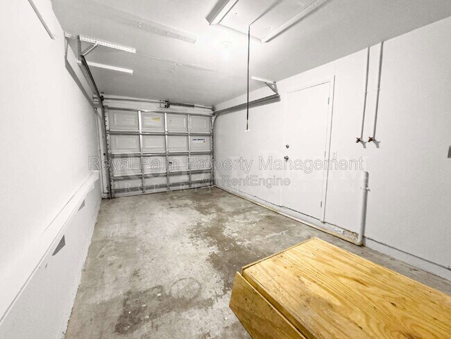 Building Photo - 6617 Warwick Cir