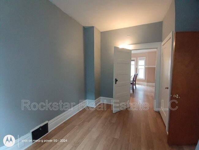 Building Photo - 519 E Ermina Ave