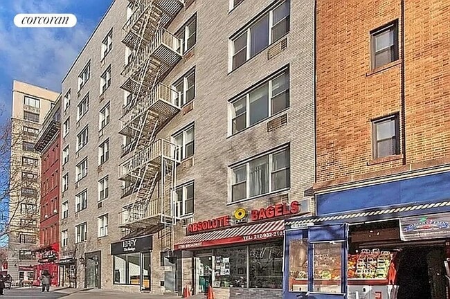 Building Photo - 2790 Broadway