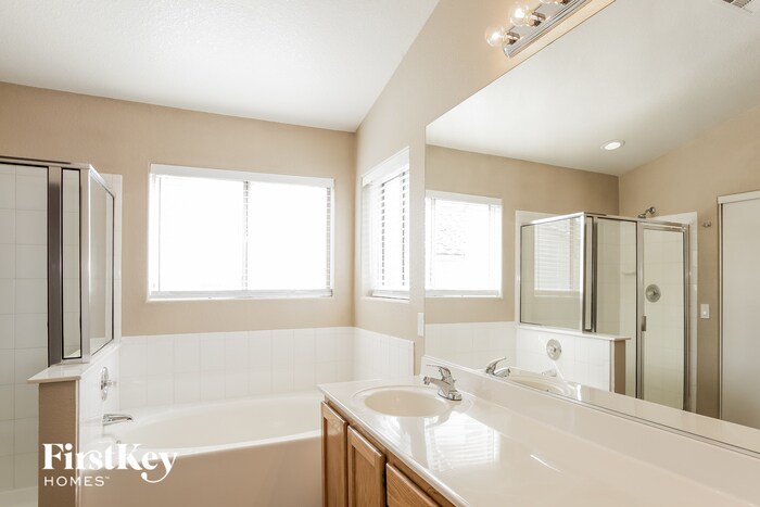 Building Photo - 7845 Seychelles Ct