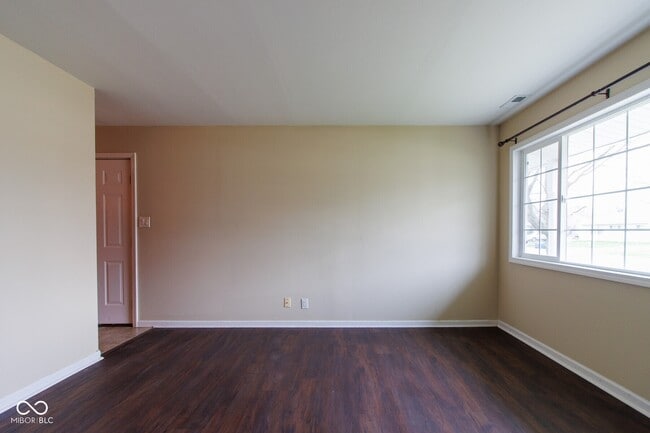 Building Photo - 4929 Katherine Dr