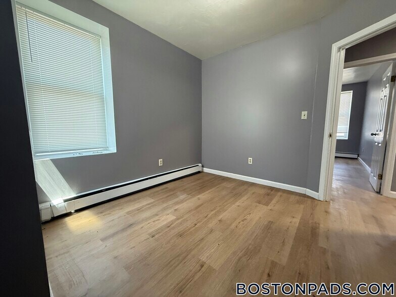 Building Photo - 114 Mt Pleasant Ave