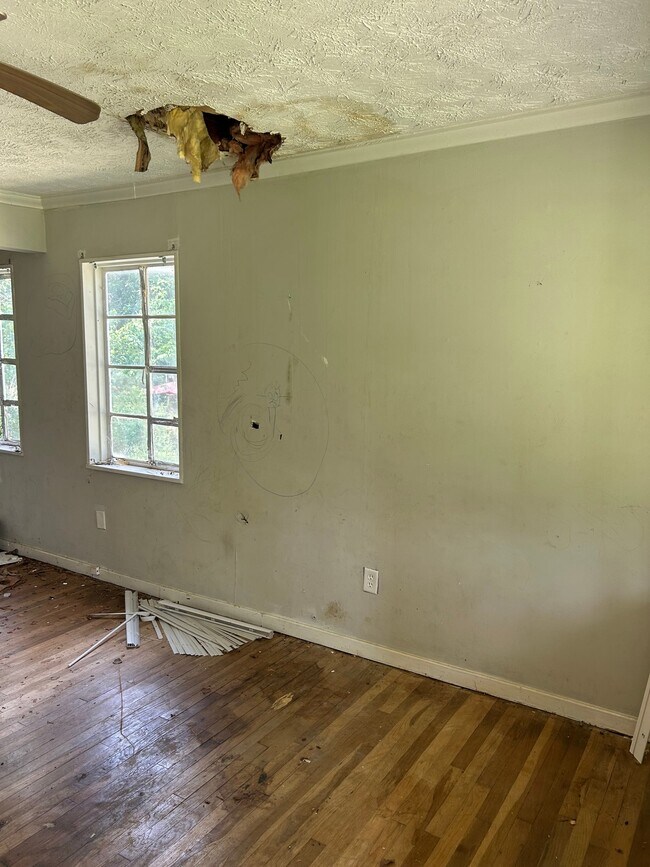 Building Photo - 1753 McGee St