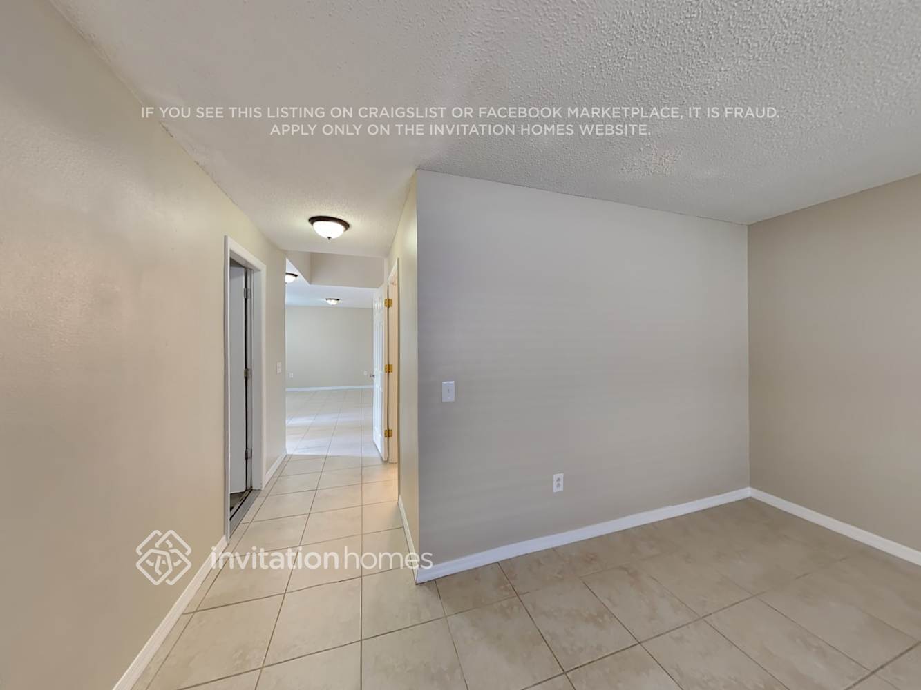 Building Photo - 833 Sun Ridge Village Dr