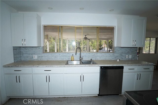 Building Photo - 33716 Hubbard Rd