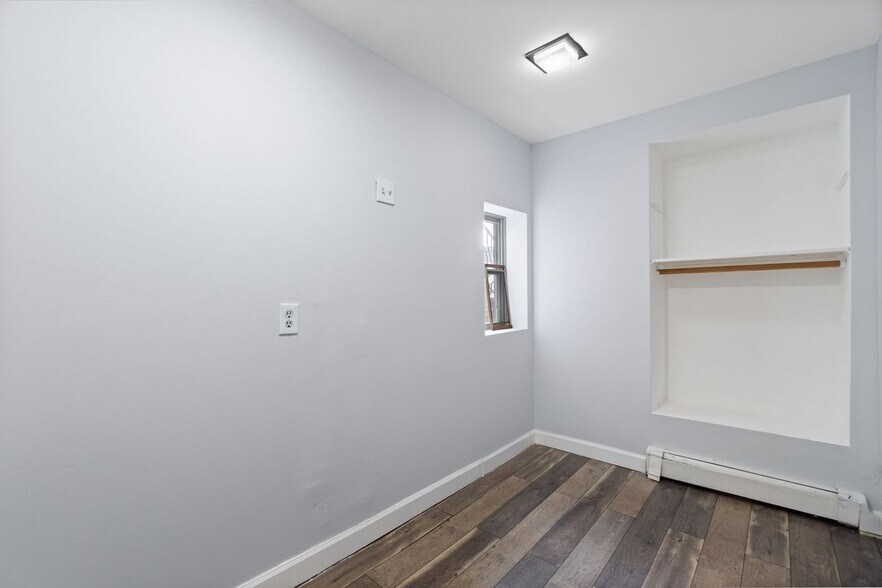 Building Photo - 120 Grant Ave