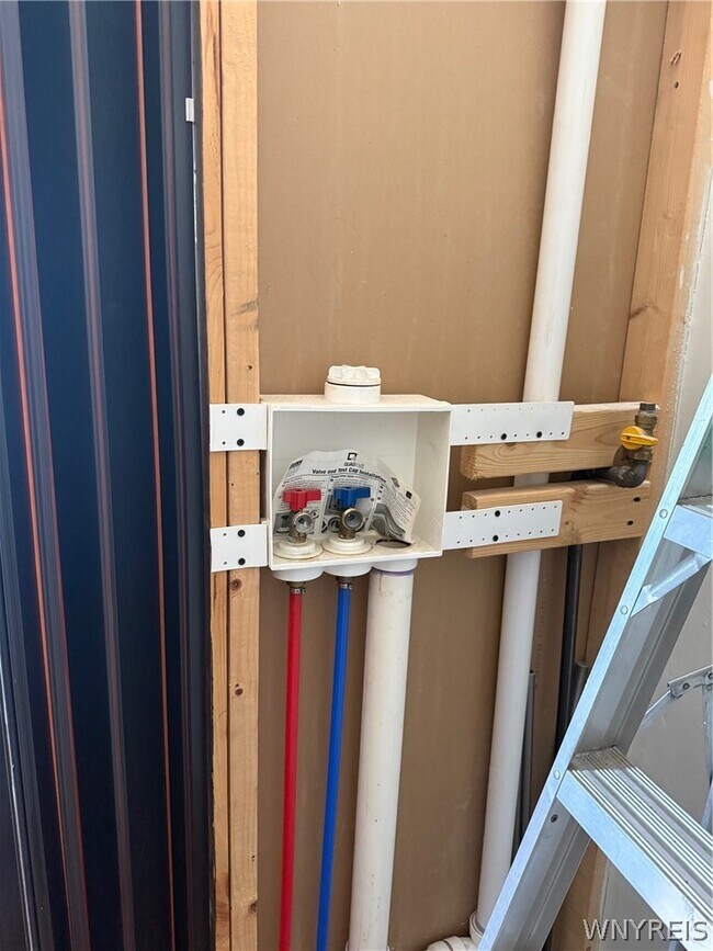 Building Photo - 27 Garfield St