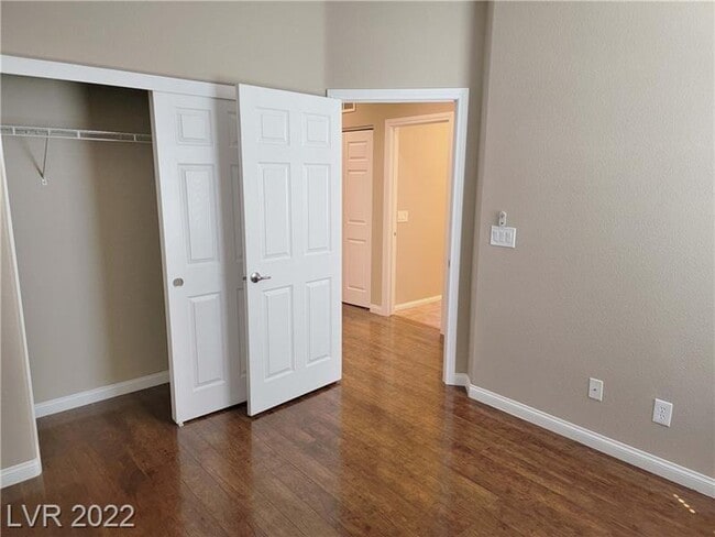 Building Photo - 8455 Classique Ave