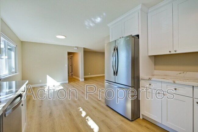 Building Photo - 86 Dalma Dr