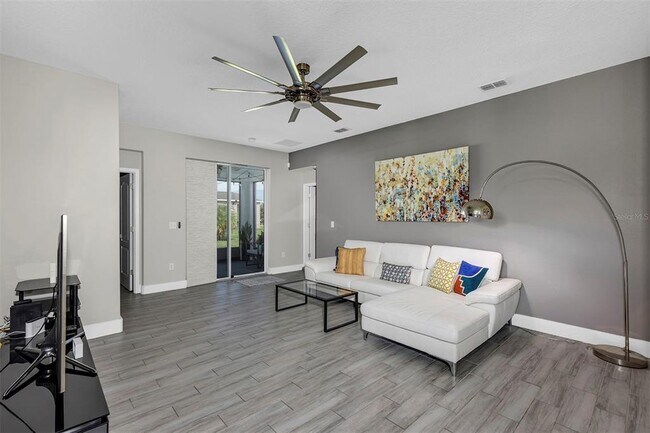 Building Photo - 2906 Carrickton Cir