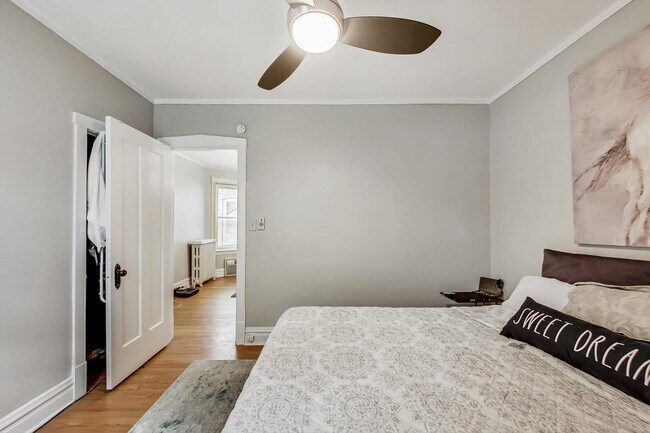 Building Photo - 2646 Ewing Ave