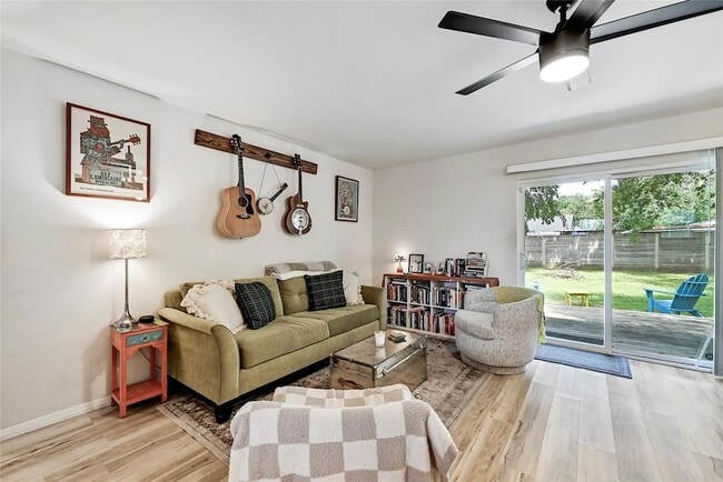 Building Photo - 9702 Oriole Dr