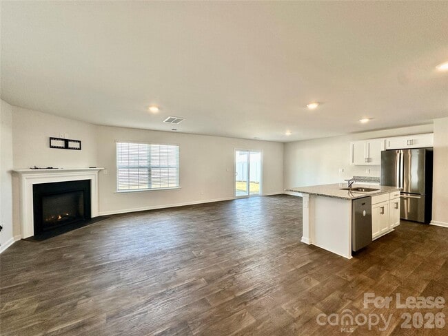 Building Photo - 1603 Blue Velvet Ln