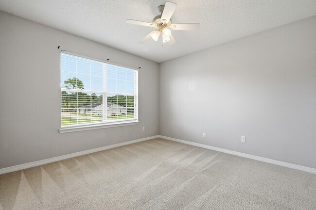 Building Photo - 339 Peggy Dr