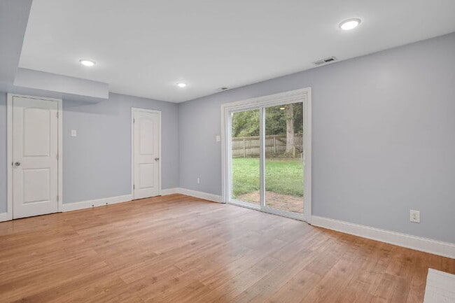 Building Photo - Charming Glen Allen Gem: 3-Bedroom Retreat...