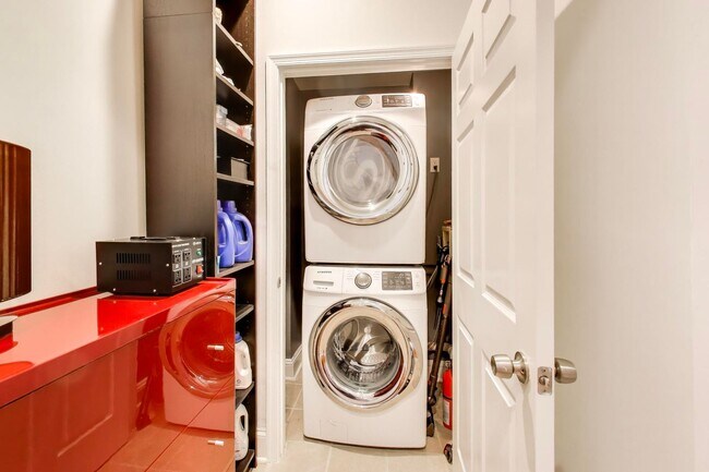 Building Photo - COMING SOON - Sprawling 5 Bed, 3 Bath, Two Kitchens, Dual Back Decks, Two Office/Den Townhouse, 2...