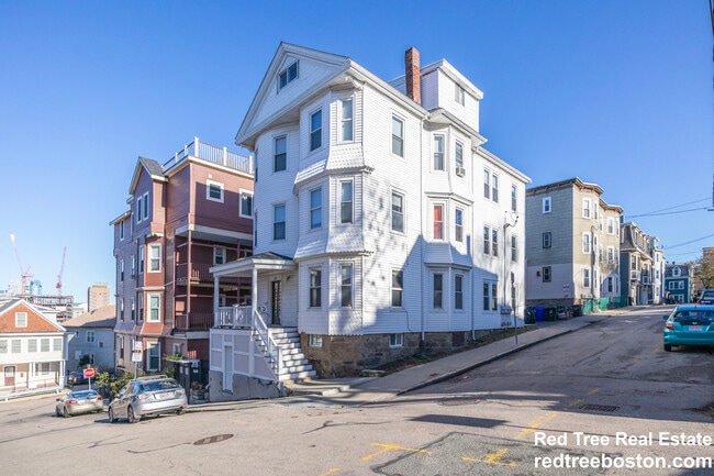 Building Photo - 6 Sunset St