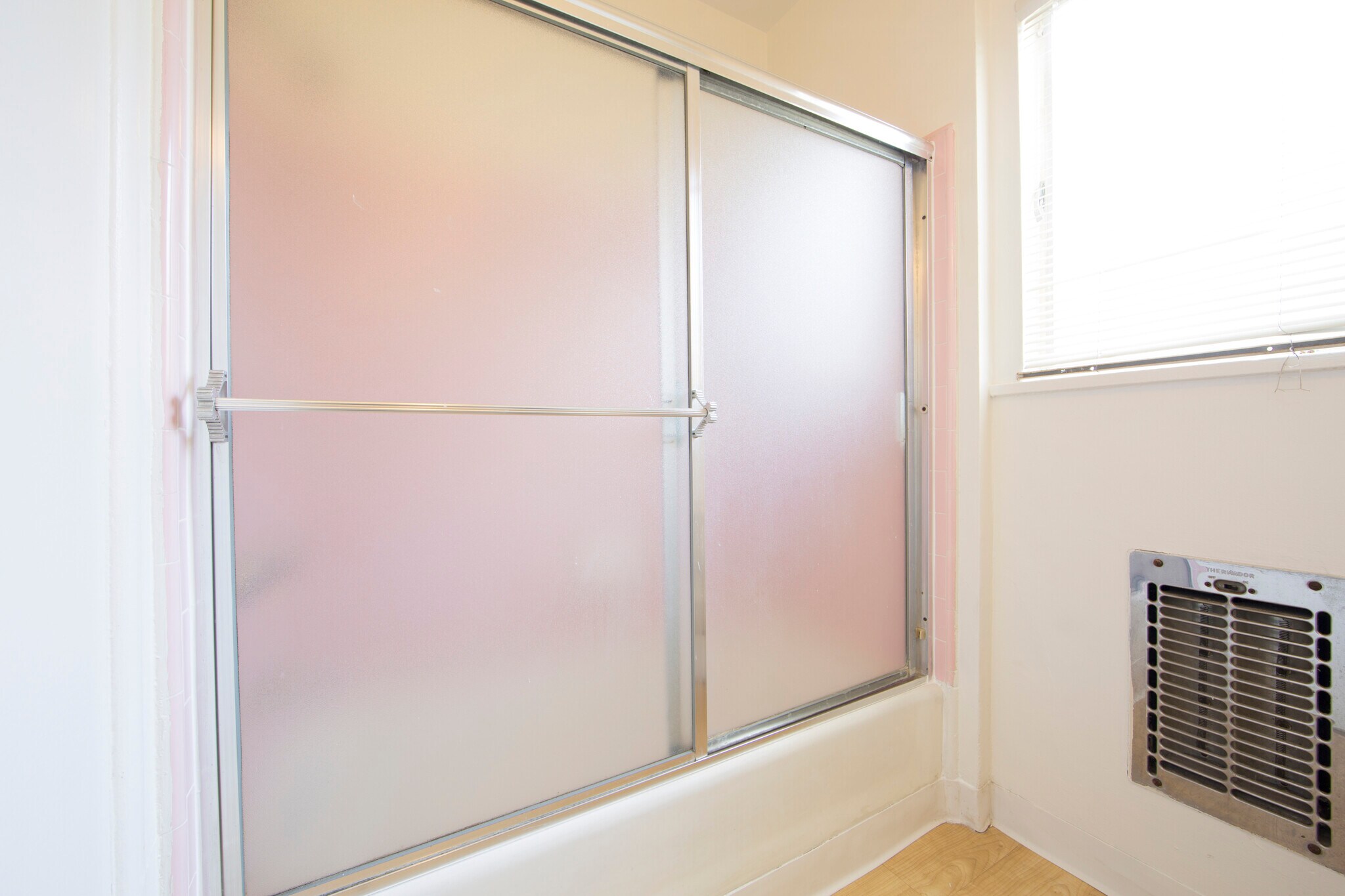 Building Photo - 669 Levering Ave