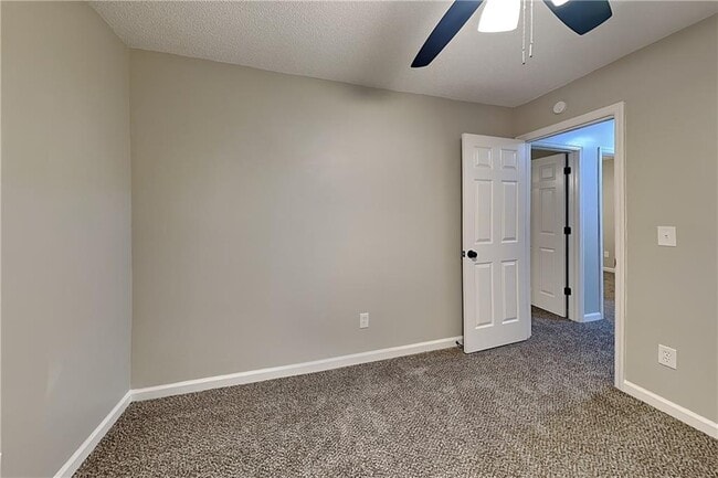 Building Photo - 4241 Glenforest Way