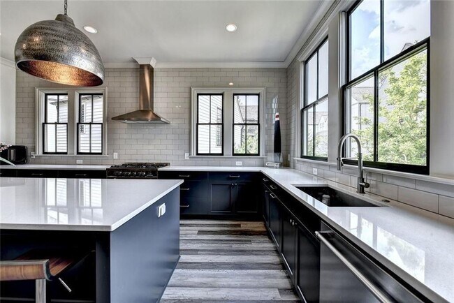 Building Photo - 2555 Brook Run