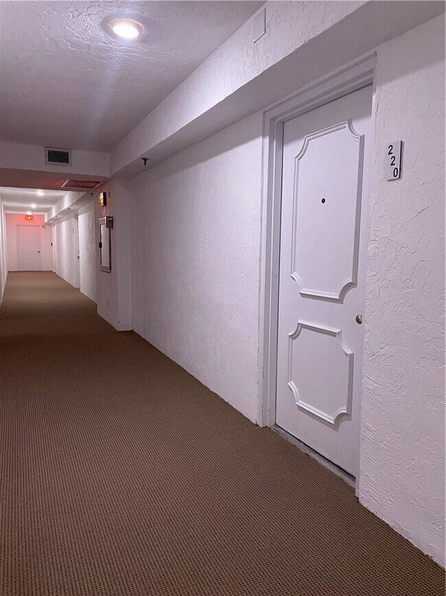 Building Photo - 9233 SW 8th St