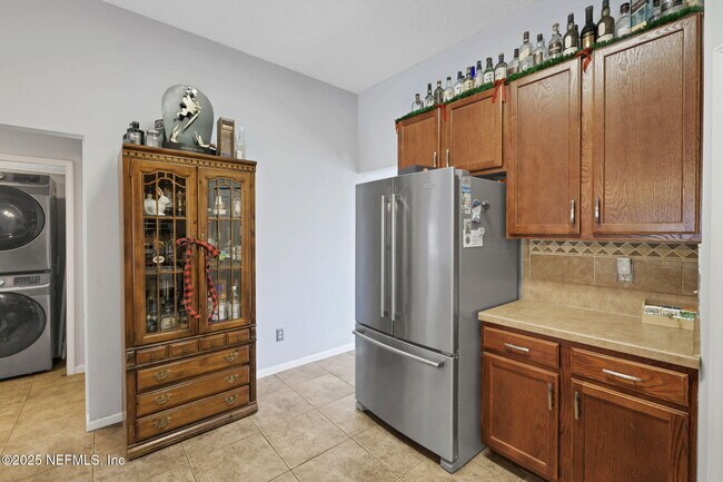 Building Photo - 1453 Lindseys Xing Dr