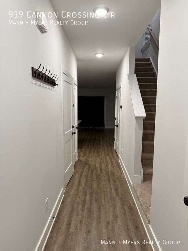 Building Photo - 919 Cannon Crossing Cir