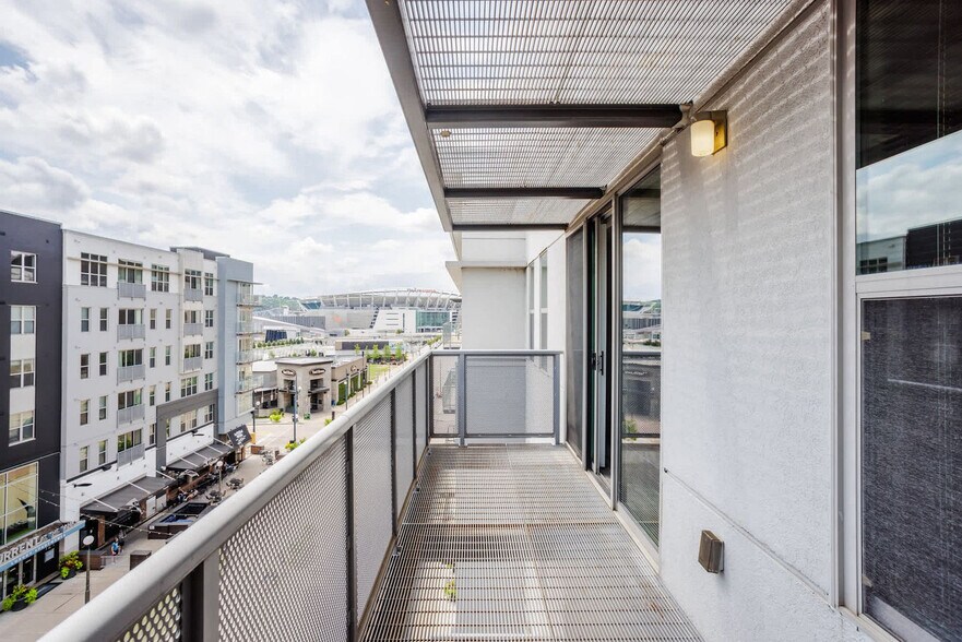 Building Photo - 121 E Freedom Way