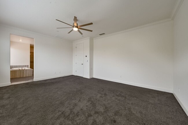 Building Photo - Luxury 5 Bedroom Home in Serrano – Spaciou...