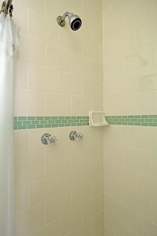 Building Photo - 166 N Edgemont St