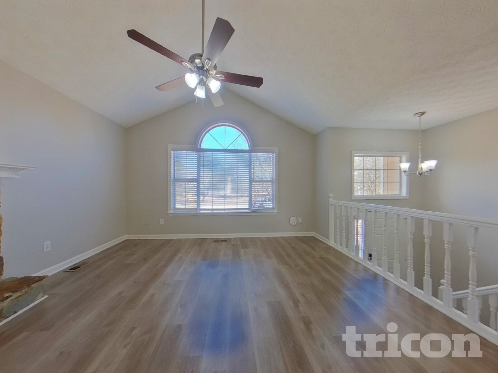 Building Photo - 172 N White Pines Dr