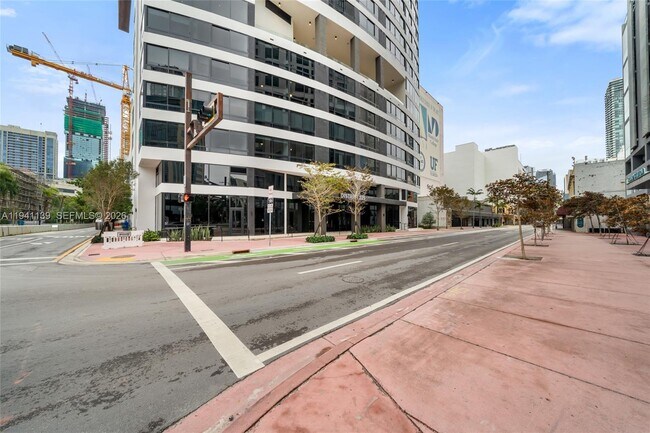 Building Photo - 225 N Miami Ave