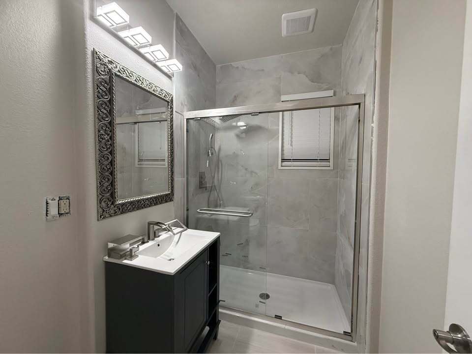 Building Photo - 1411 Scenic Ct
