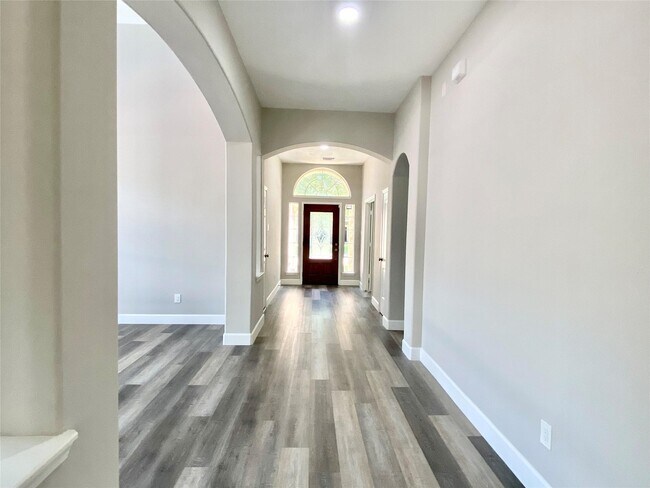 Building Photo - 1905 Grand Willow Ln