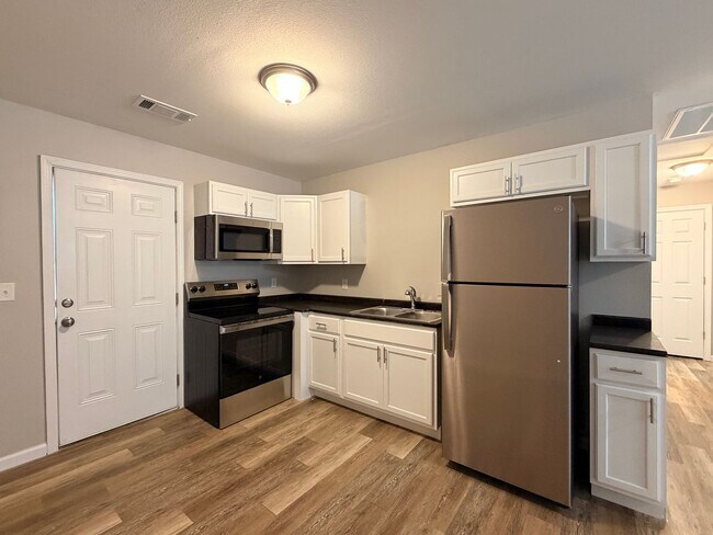 Building Photo - 67 Aloha Cir