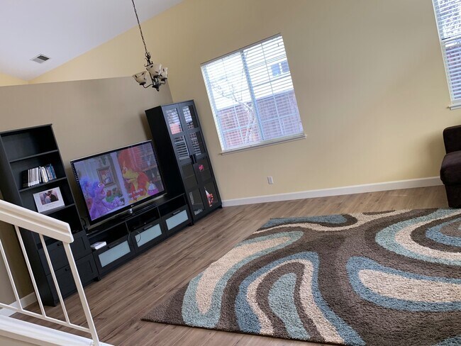 Building Photo - Newer Evergreen home faces neighborhood park - Great Evergreen schools