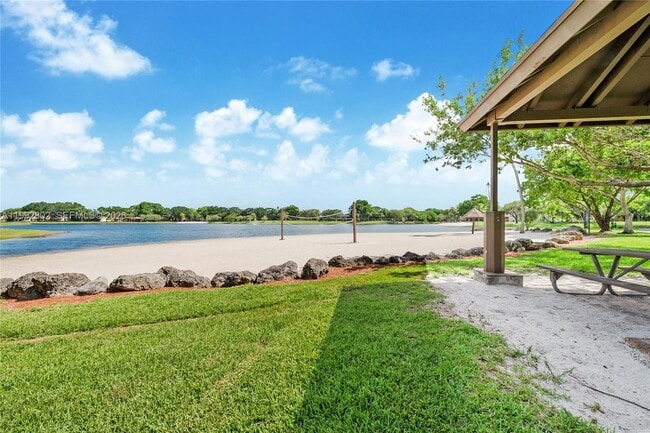 Building Photo - 10560 SW 156th Pl