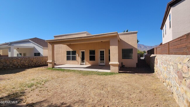 Building Photo - 11512 Porfirio Payan Dr