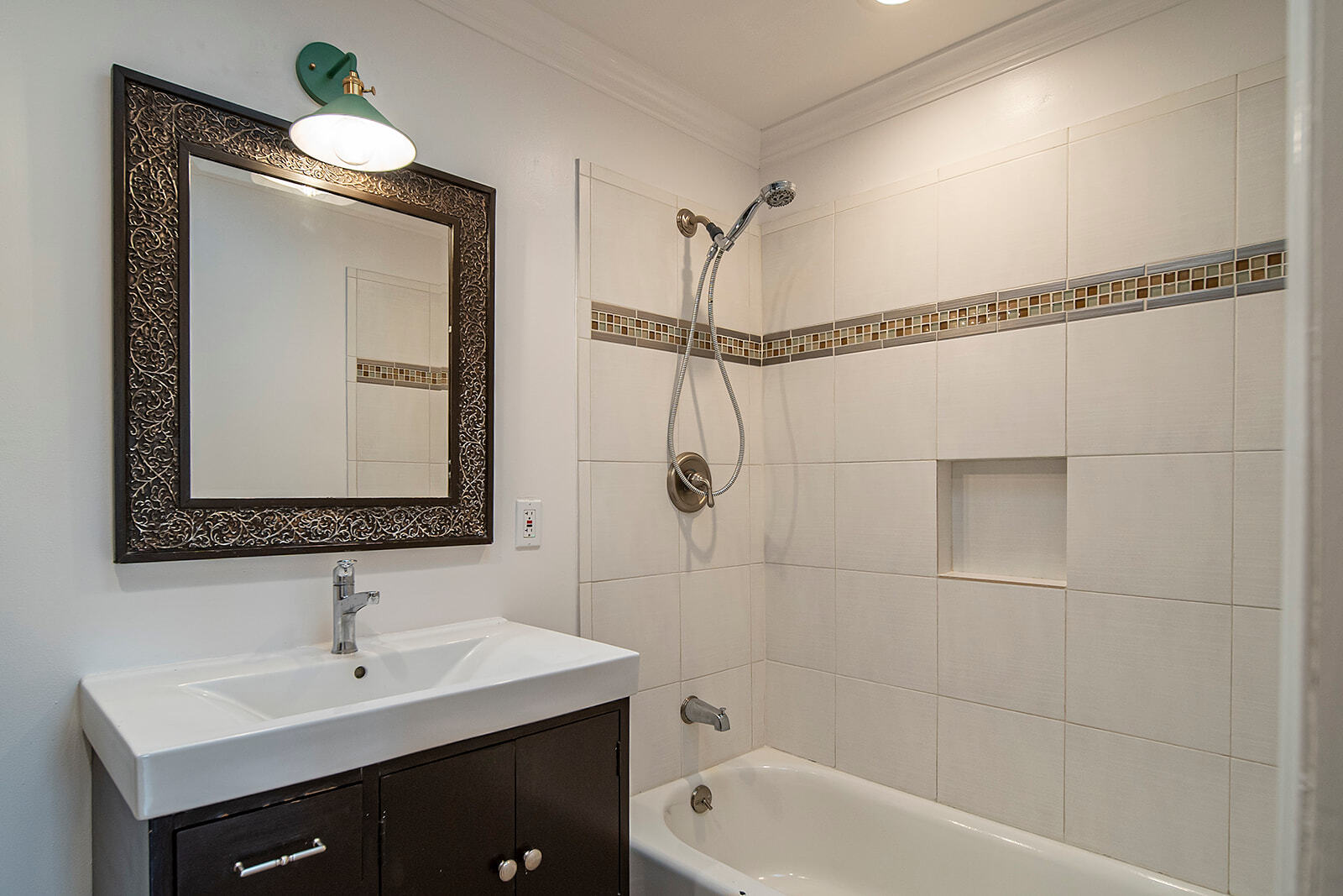 Building Photo - 1818 Wollam St