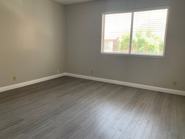 Building Photo - Community Pool and Spa. 2 Story, 2 Bedroom...